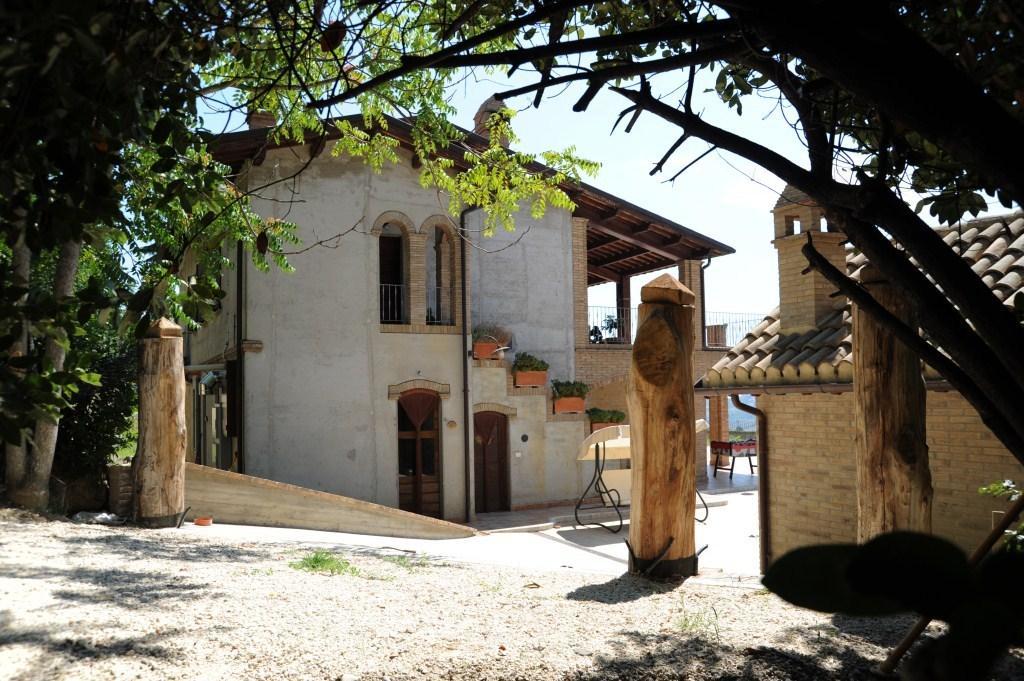 Agriturismo Aqua Viva Acquaviva Picena Exterior foto